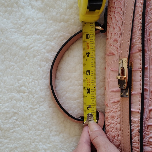 NWT Pink American Bee Purse with crossbody removable strap - Picture 10 of 14